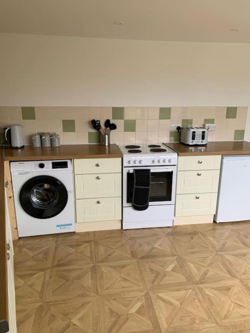 Bryndegwel In Saint Dogmaels, Cardigan- River Views, Free Parking Exterior foto